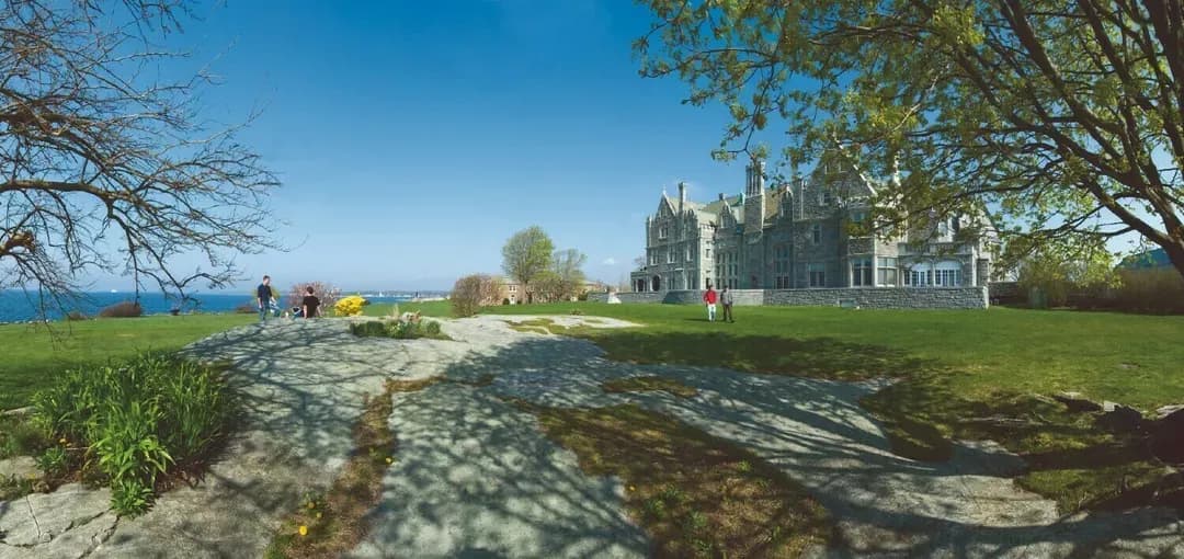 Image for University of Connecticut (in partnership with Kaplan International) - Avery Point